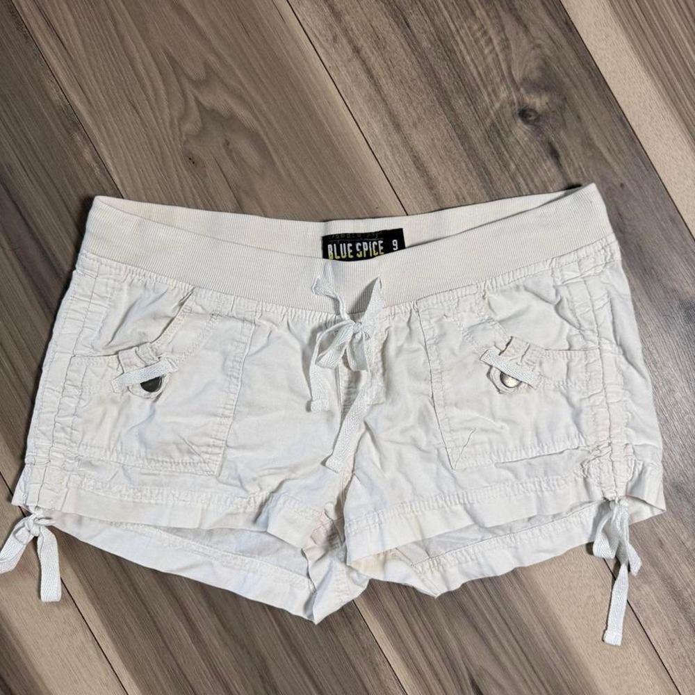 Blue Spice cargo shorts in size 9